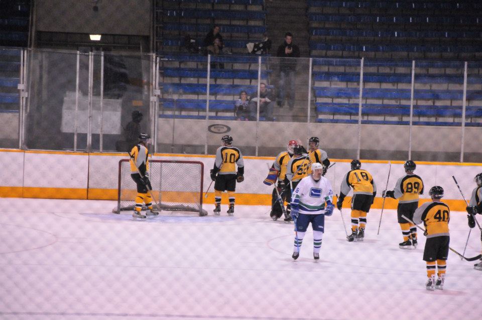 Pictures from Canucks Alumni Game