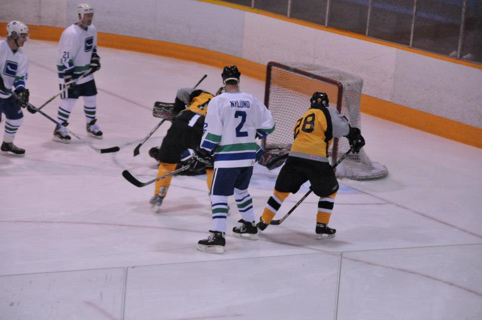 Pictures from Canucks Alumni Game