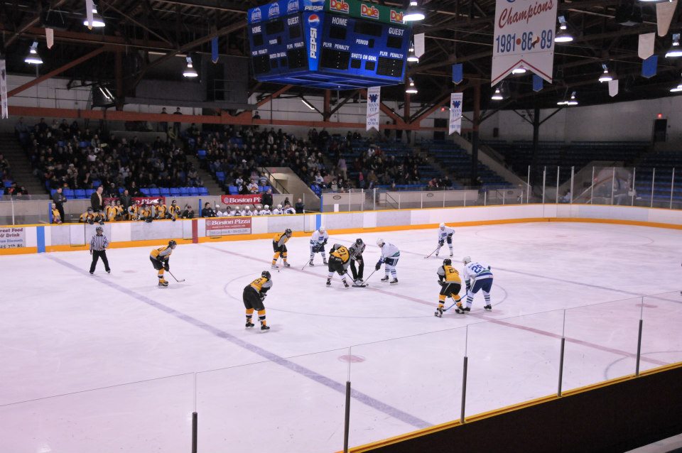 Pictures from Canucks Alumni Game