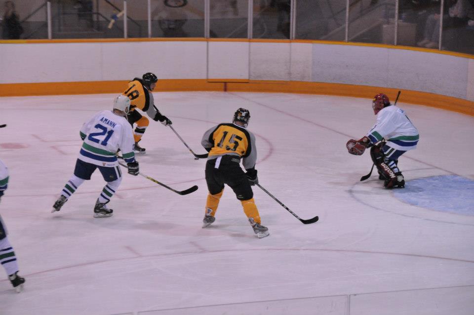 Pictures from Canucks Alumni Game