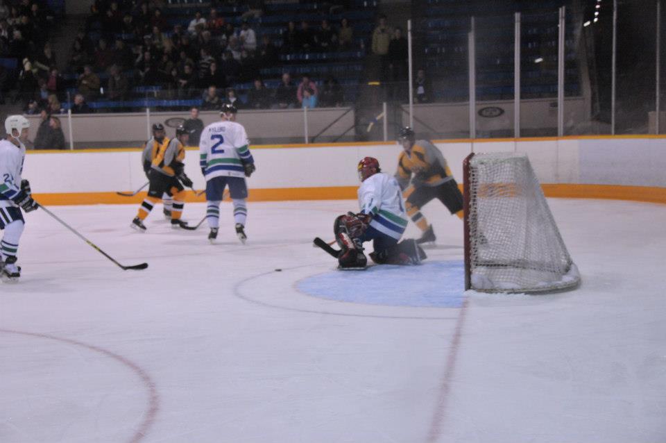 Pictures from Canucks Alumni Game