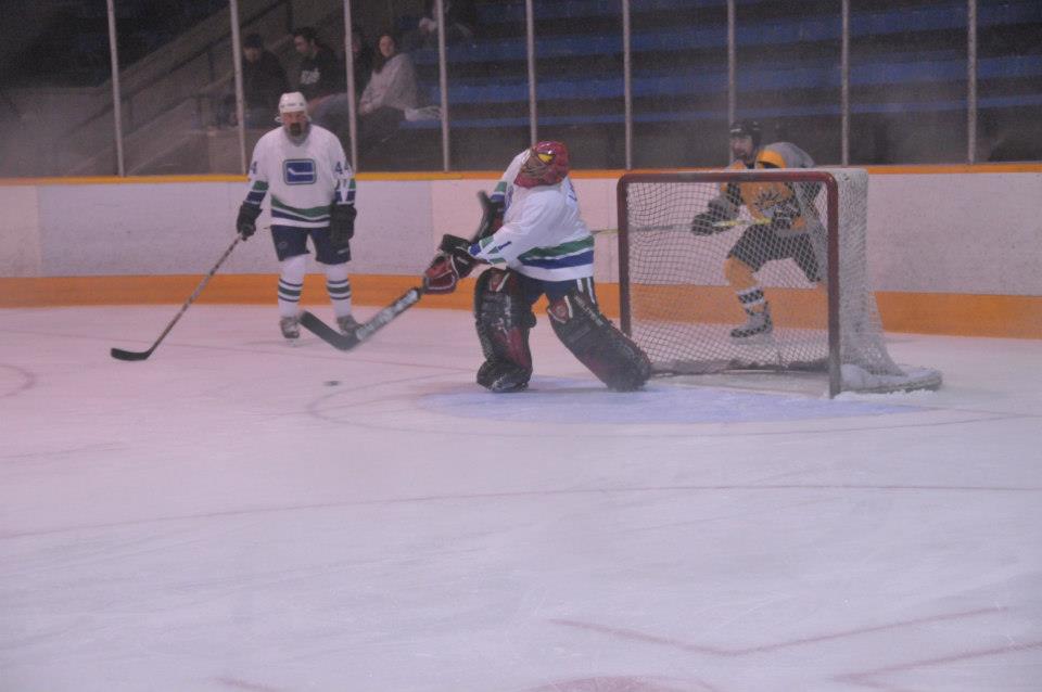Pictures from Canucks Alumni Game