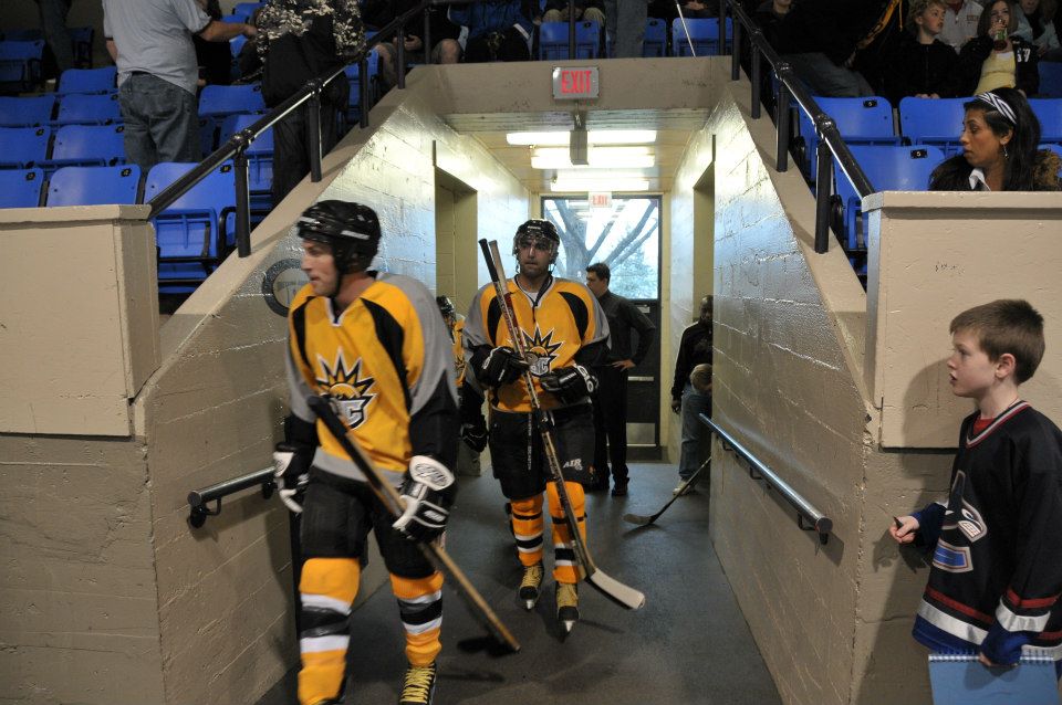 Pictures from Canucks Alumni Game