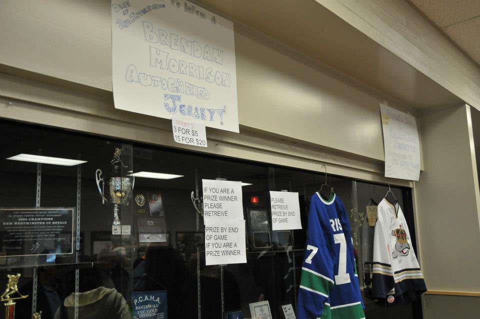 Pictures from Canucks Alumni Game