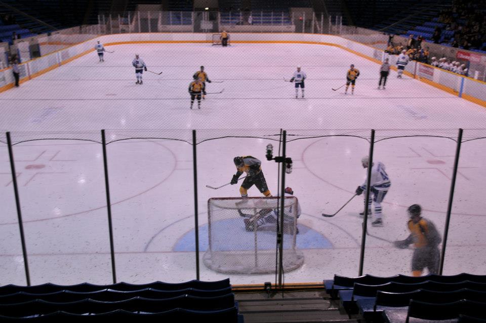Pictures from Canucks Alumni Game