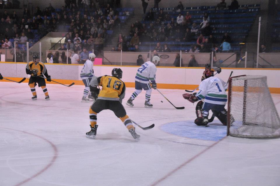 Pictures from Canucks Alumni Game