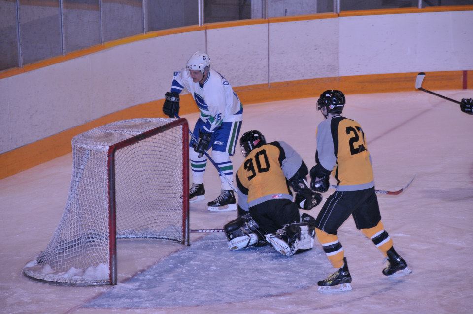 Pictures from Canucks Alumni Game